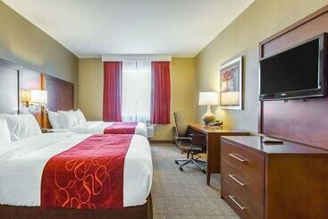 هتل Comfort Suites