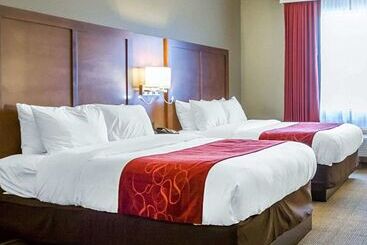 هتل Comfort Suites
