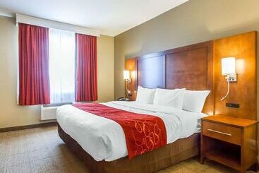 هتل Comfort Suites