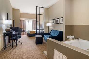 هتل Comfort Suites Byron Warner Robins