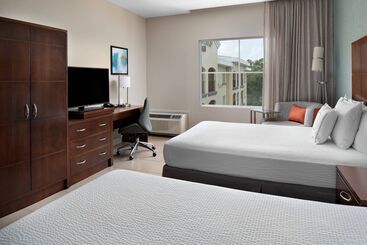 هتل Courtyard By Marriott Bridgetown, Barbados