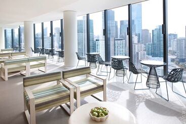 هتل Crown Metropol Melbourne