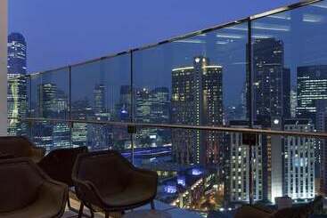 هتل Crown Metropol Melbourne