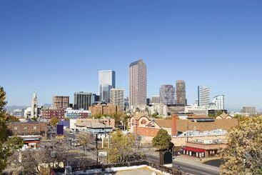 هتل Days Inn By Wyndham Denver Downtown