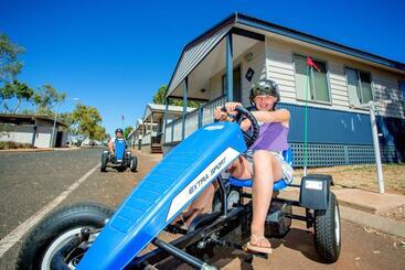 هتل Discovery Parks  Pilbara Karratha