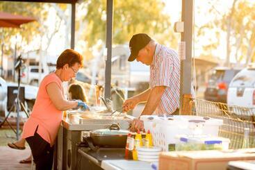 هتل Discovery Parks  Pilbara Karratha