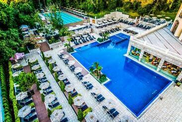 هتل Sh Dolce Vita  All Inclusive   Free Aquapark & Beach & Beach Bar