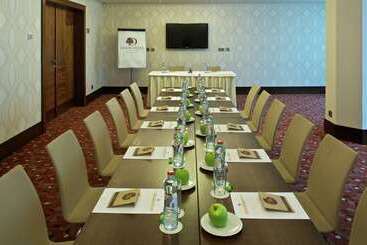 هتل Doubletree By Hilton Bratislava