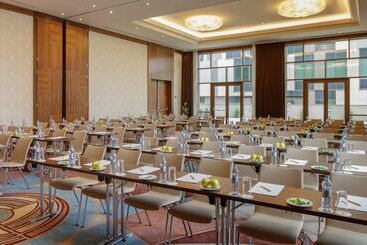 هتل Doubletree By Hilton Bratislava