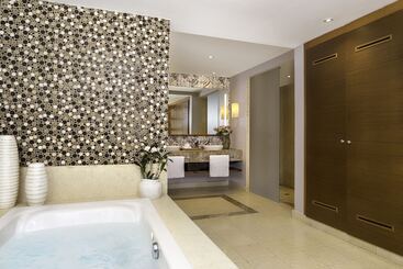 هتل Dreams Royal Beach Punta Cana  All Inclusive