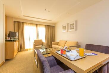Hotel Grand Bittar
