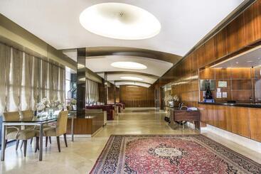 Hotel Grand Bittar