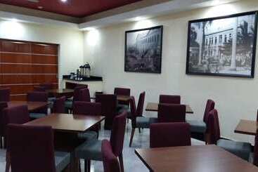 هتل Hampton Inn By Hilton Tampico Zona Dorada
