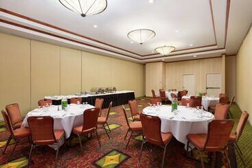 هتل Hilton Garden Inn Shreveport