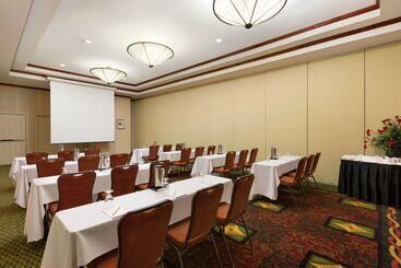 هتل Hilton Garden Inn Shreveport
