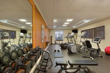 هتل Hilton Garden Inn Shreveport