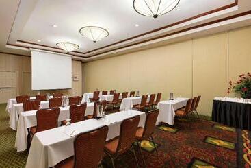 هتل Hilton Garden Inn Shreveport