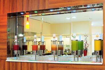 هتل Holiday Inn Uruapan, An Ihg