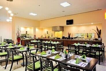هتل Holiday Inn Uruapan, An Ihg