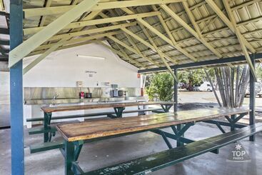 هتل Tasman Holiday Parks   Airlie Beach