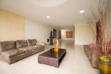 هتل Luxor Plaza Pereira