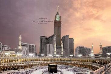 Отель Makkah Clock Royal Tower, A Fairmont