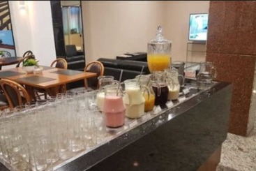 Mogano Premium Hotel Eletroposto