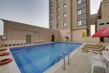 Monroe Hotel & Suites