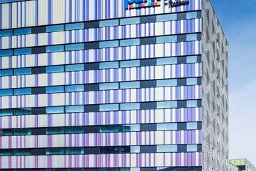 هتل Park Inn By Radisson Leuven