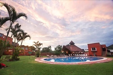 هتل Real Del Valle Tepoztlan