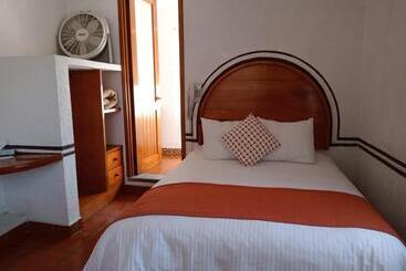 هتل Real Del Valle Tepoztlan