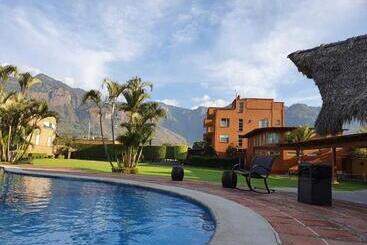 هتل Real Del Valle Tepoztlan