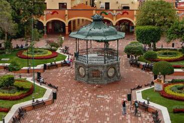 هتل Rio Tequisquiapan