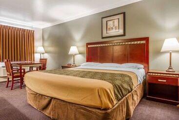 هتل Rodeway Inn Prescott