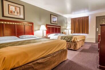 هتل Rodeway Inn Prescott