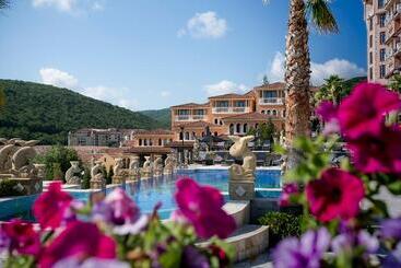 هتل Royal Castle Design & Spa