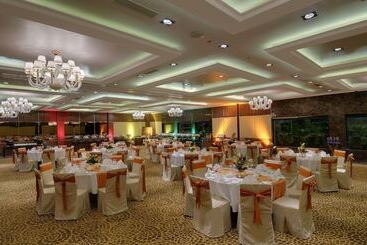 ホテル Royalton Hyderabad Abids