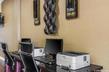 هتل Sleep Inn & Suites Huntsville Near U.s. Space & Rocket Center