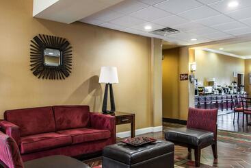 هتل Sleep Inn & Suites Huntsville Near U.s. Space & Rocket Center