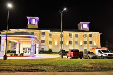 هتل Sleep Inn & Suites University