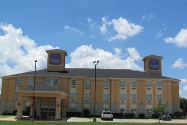 هتل Sleep Inn & Suites University