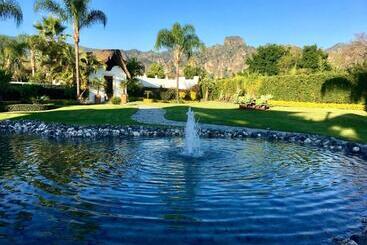 هتل Spa Sitio Sagrado