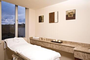 هتل Stubel Suites & Cafe