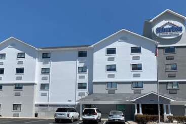 هتل Suburban Studios Near Panama City Beach