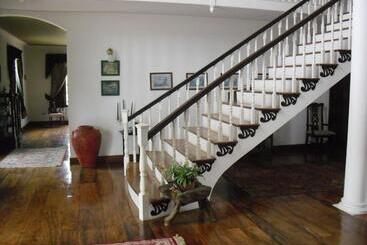 هتل Tamarind Great House