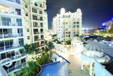 هتل The Phoenician Resort