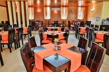 Vezhen Hotel   Free Parking