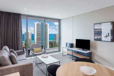 Отель Wyndham Resort Surfers Paradise