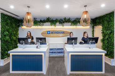 Отель Wyndham Resort Surfers Paradise