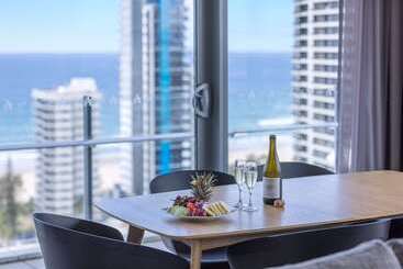 Отель Wyndham Resort Surfers Paradise